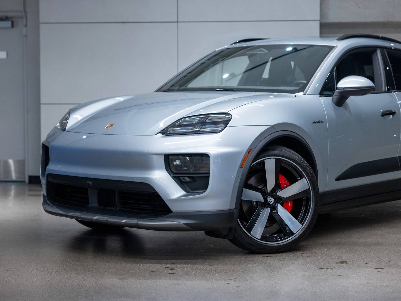 2025 Porsche Macan Macan 4S Electric