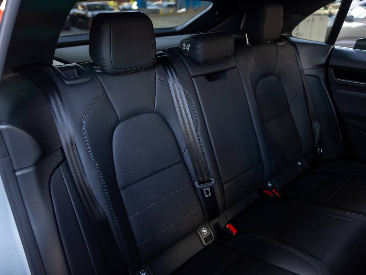 2025 Porsche Macan Macan 4S Electric