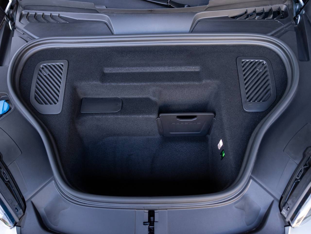 2025 Porsche Macan Macan 4S Electric