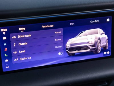 2025 Porsche Macan Macan 4S Electric