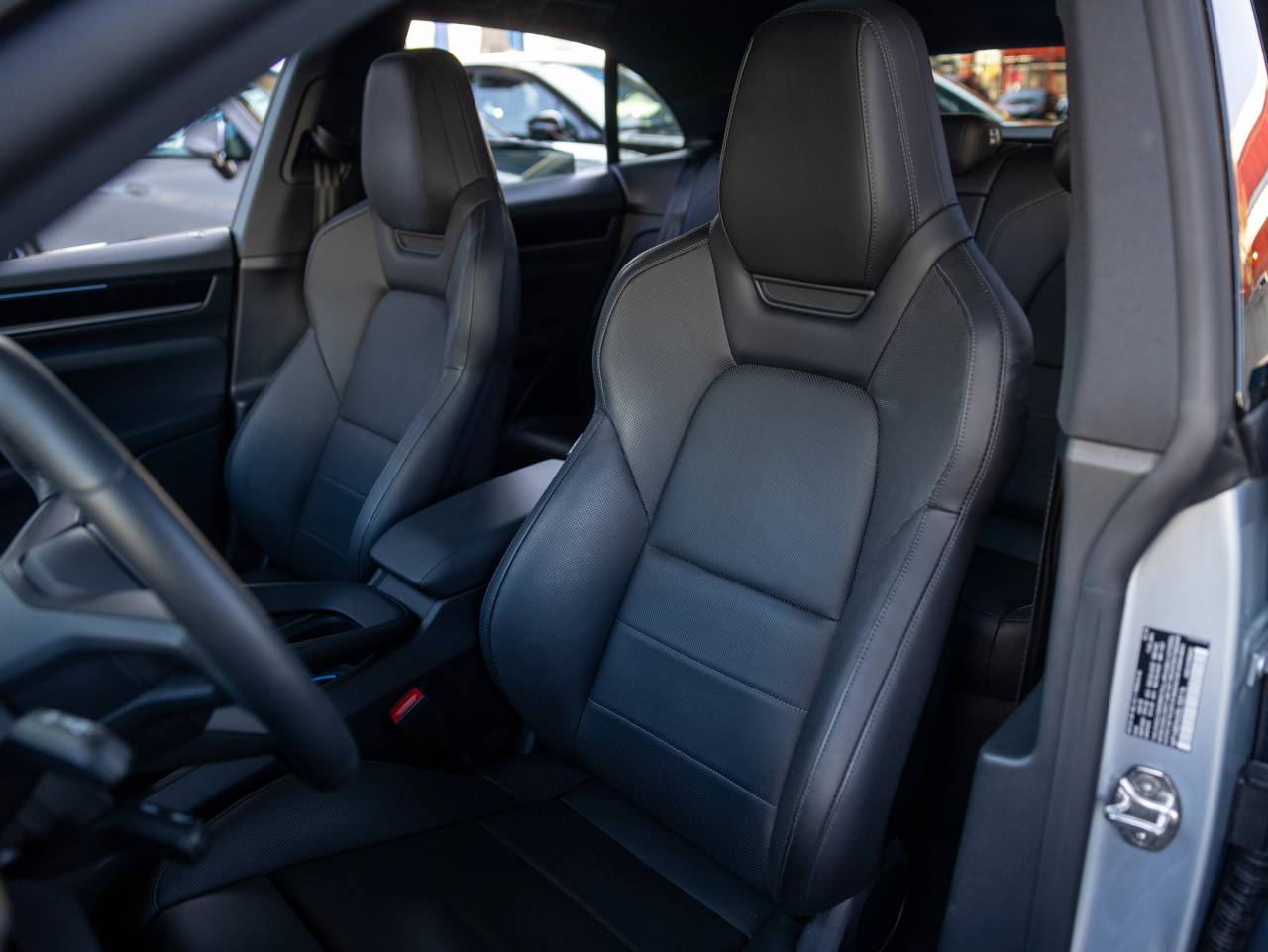 2025 Porsche Macan Macan 4S Electric