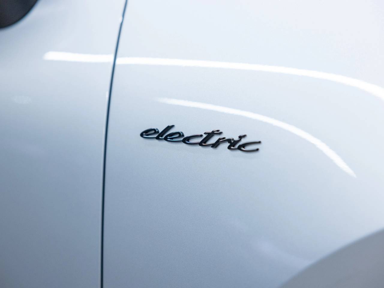 2025 Porsche Macan Macan 4S Electric