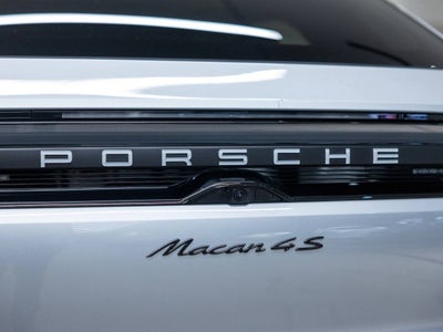 2025 Porsche Macan Macan 4S Electric