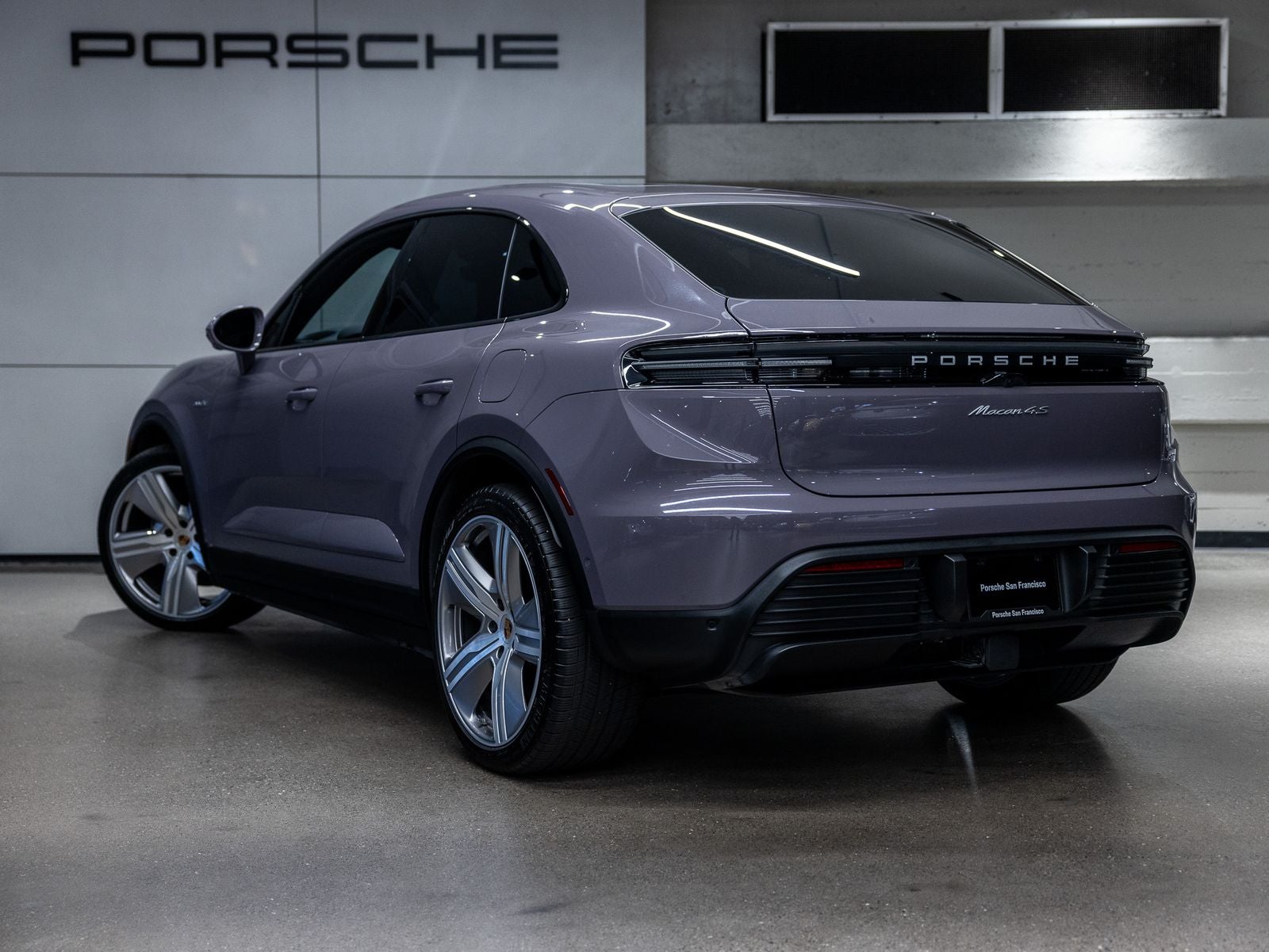 2025 Porsche Macan Macan 4S Electric