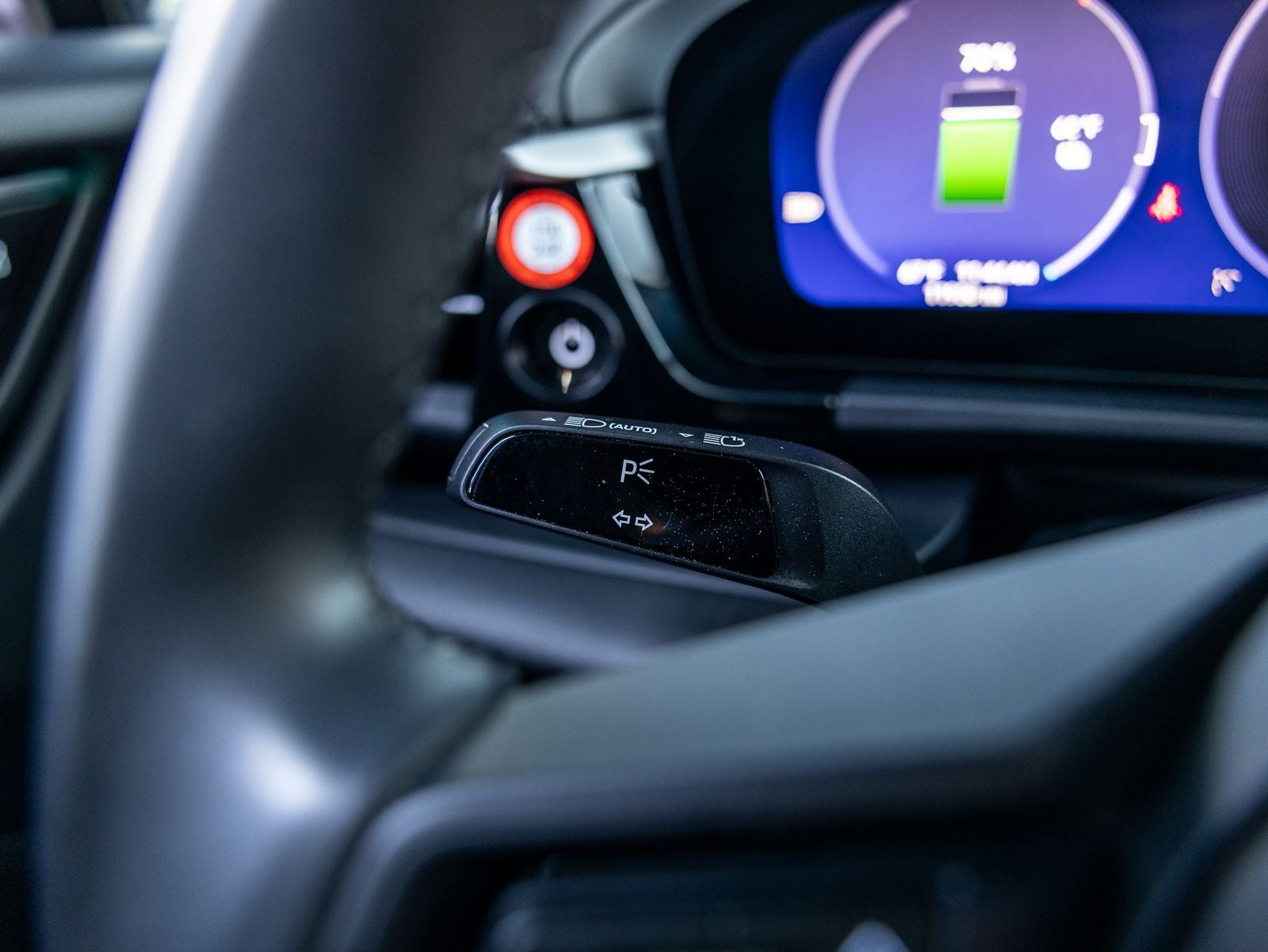 2025 Porsche Macan Macan 4S Electric