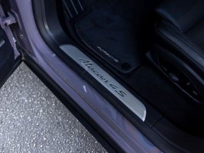 2025 Porsche Macan Macan 4S Electric