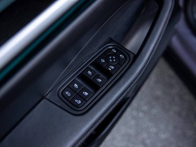 2025 Porsche Macan Macan 4S Electric