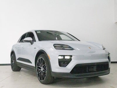 2025 Porsche Macan 4S Electric