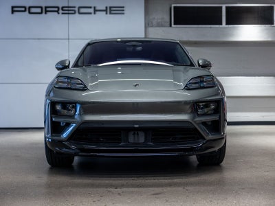 2025 Porsche Macan Macan Turbo Electric