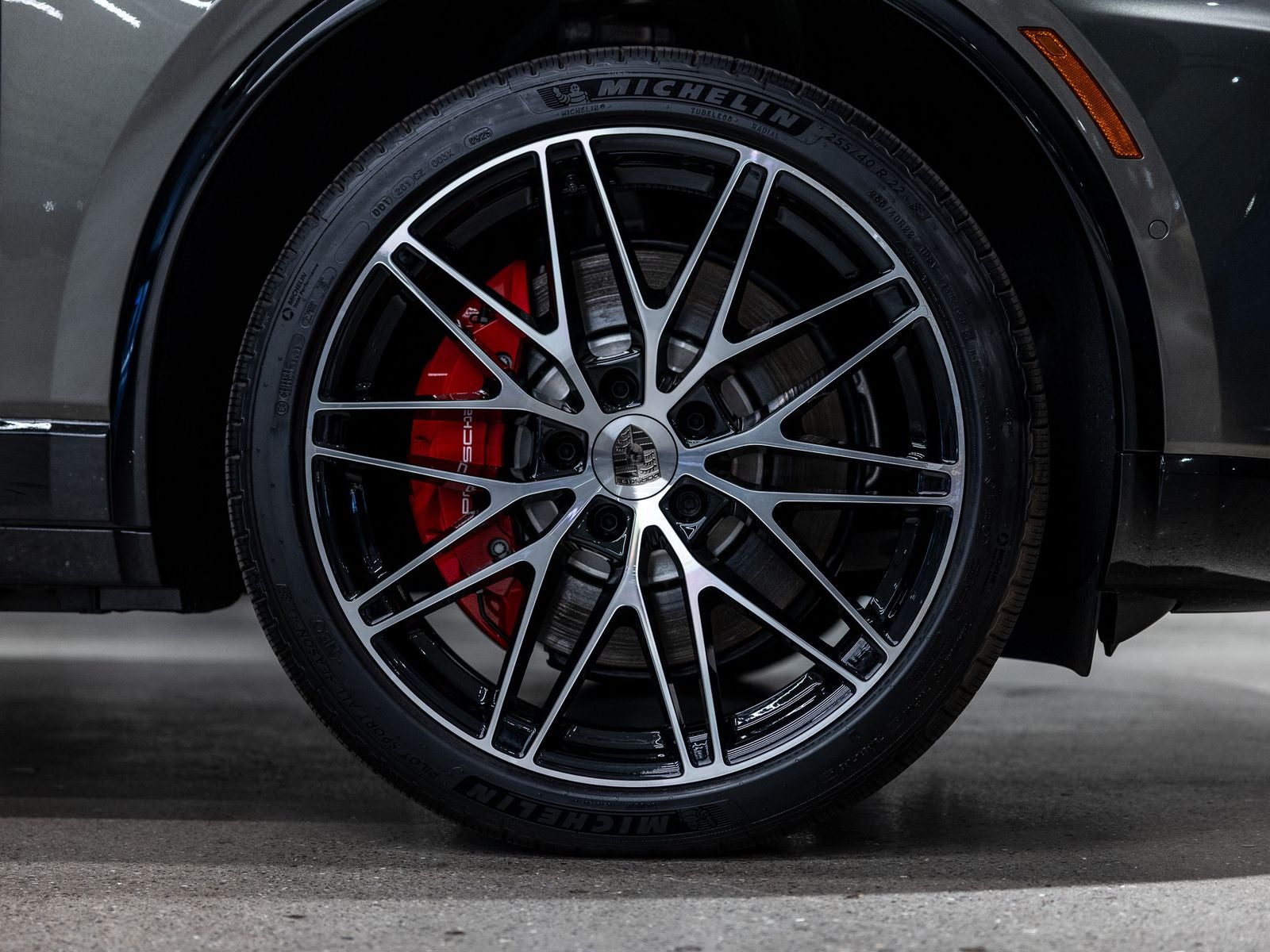 2025 Porsche Macan Macan Turbo Electric