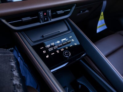 2025 Porsche Macan Macan Turbo Electric