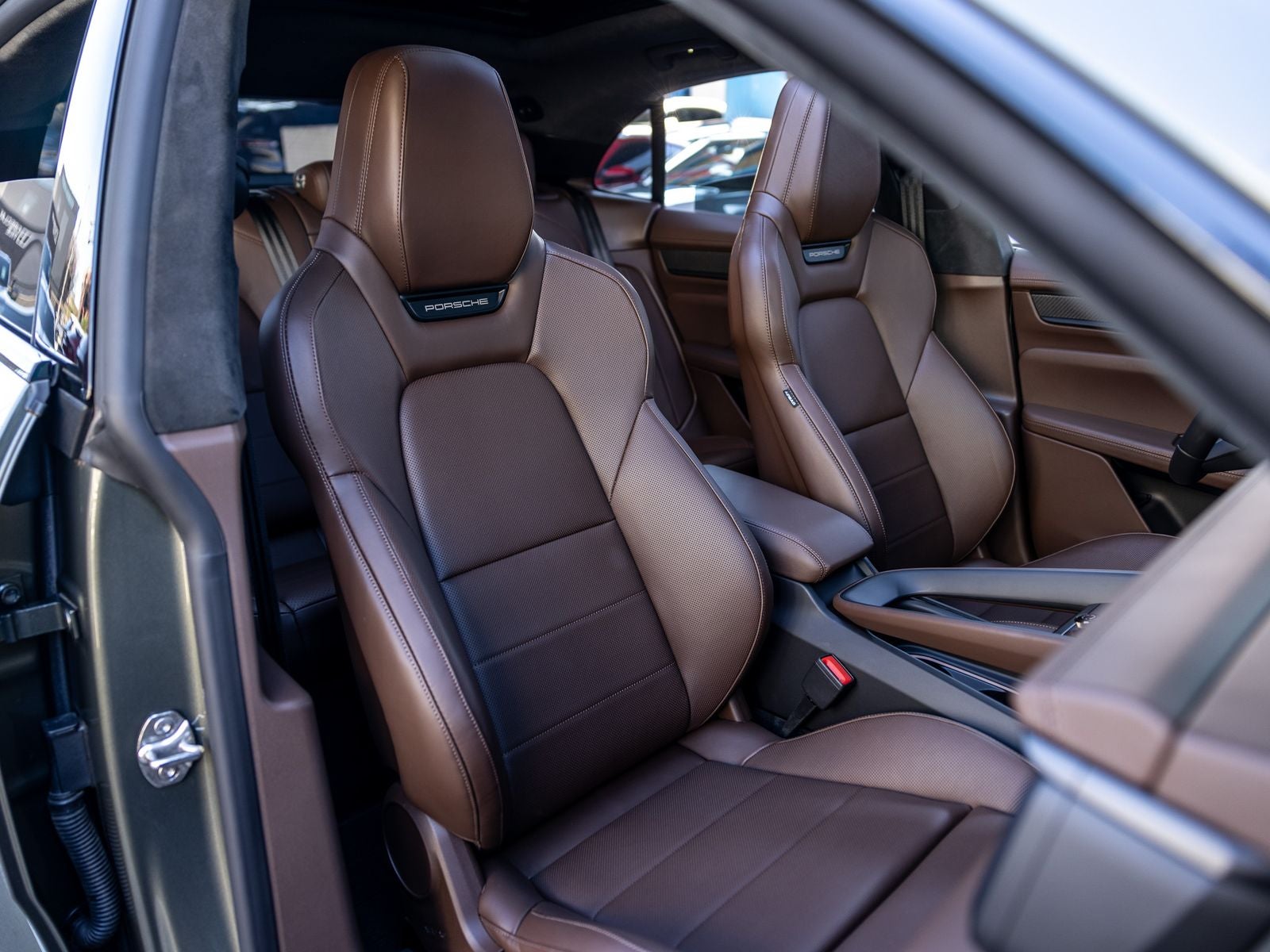 2025 Porsche Macan Macan Turbo Electric