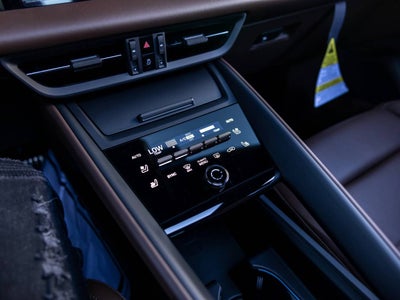 2025 Porsche Macan Macan Turbo Electric