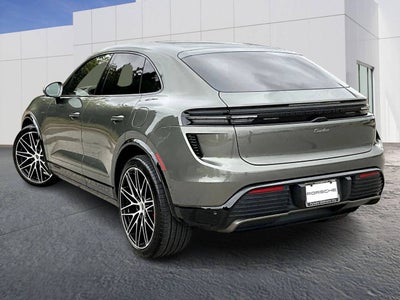 2025 Porsche Macan Macan Turbo Electric