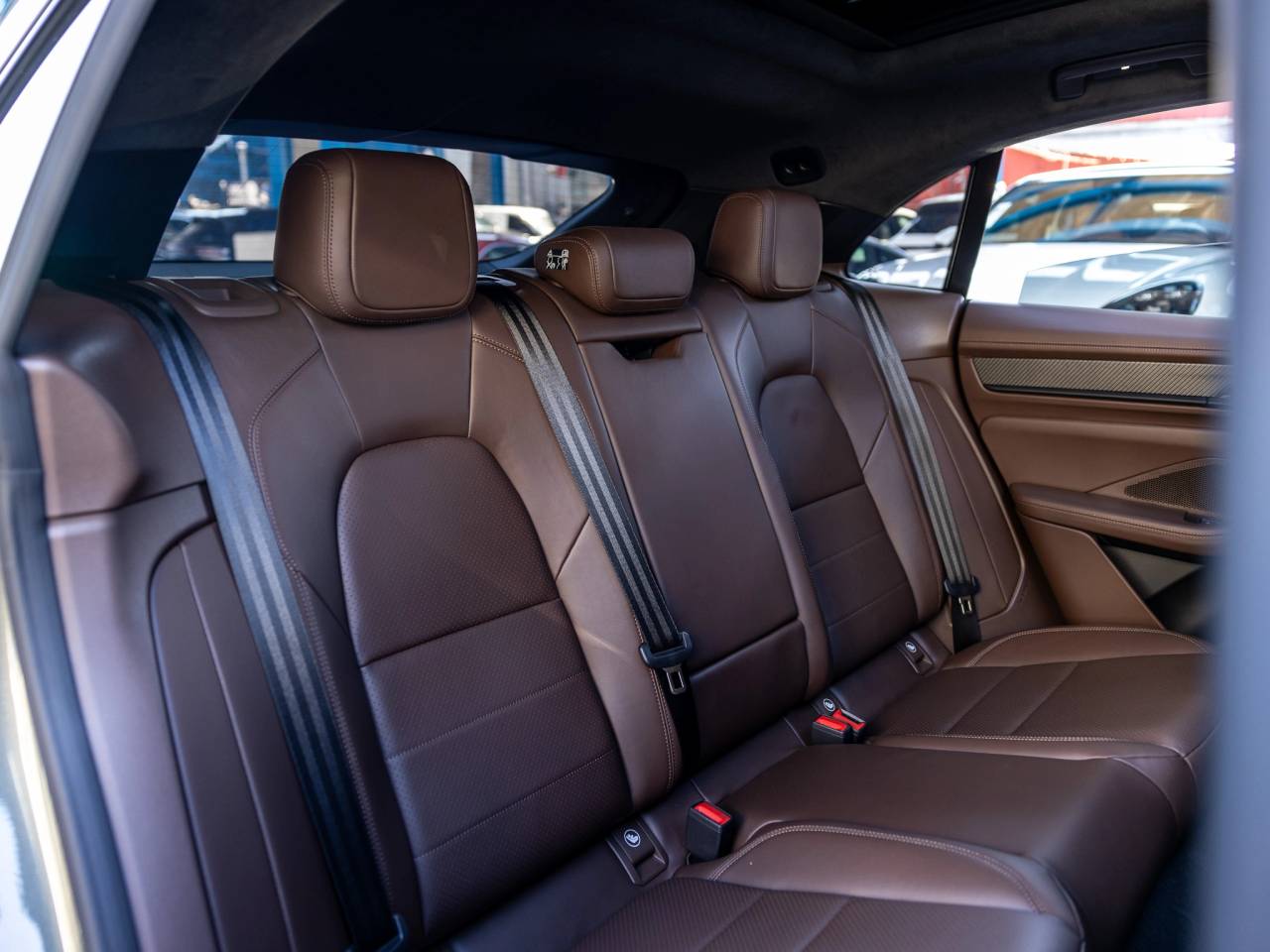 2025 Porsche Macan Macan Turbo Electric