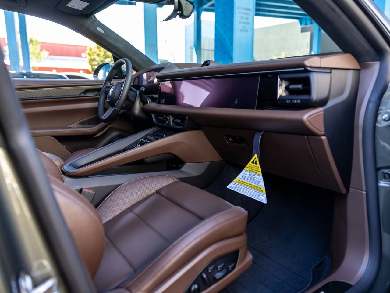 2025 Porsche Macan Macan Turbo Electric