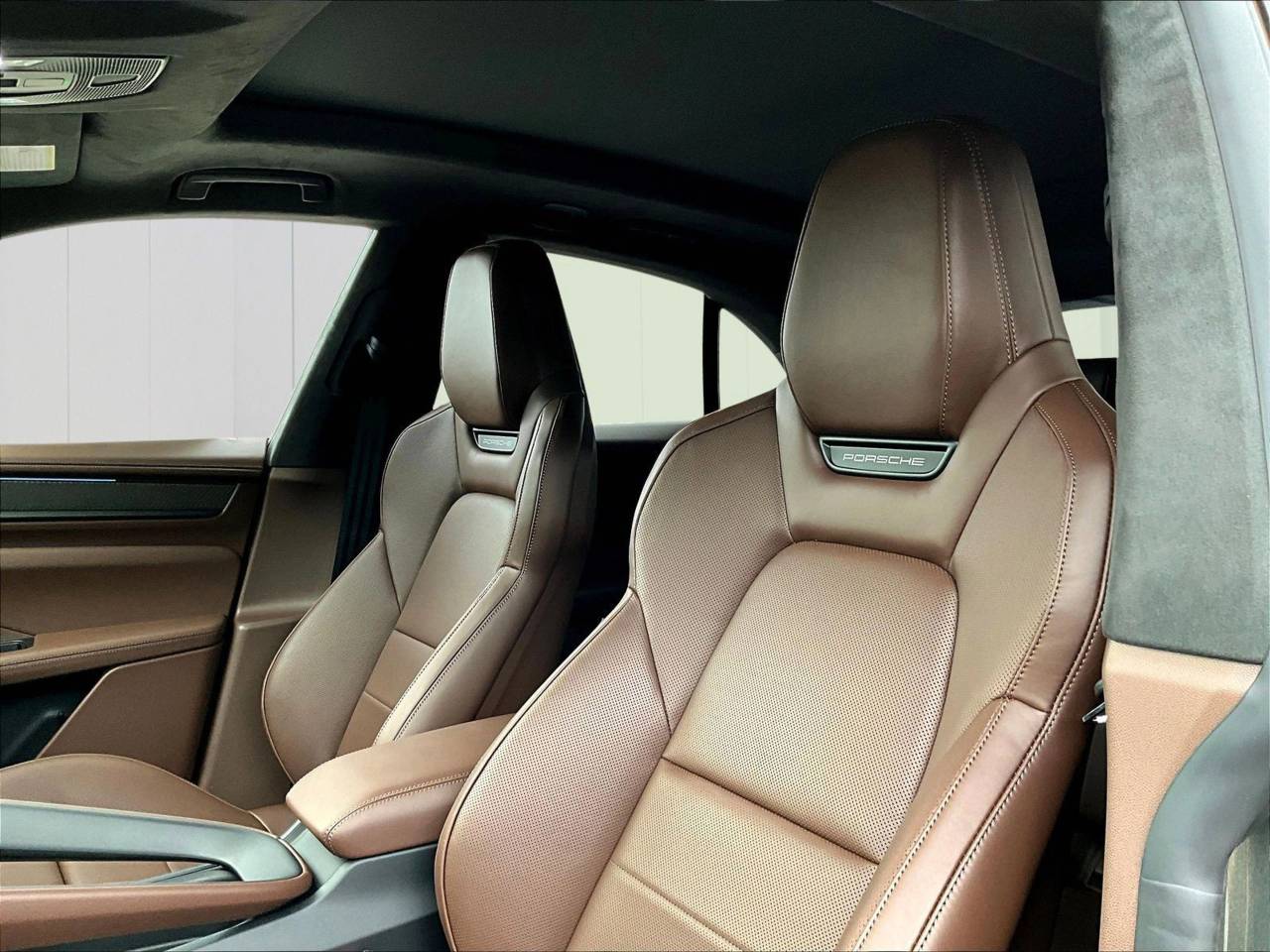 2025 Porsche Macan Macan Turbo Electric