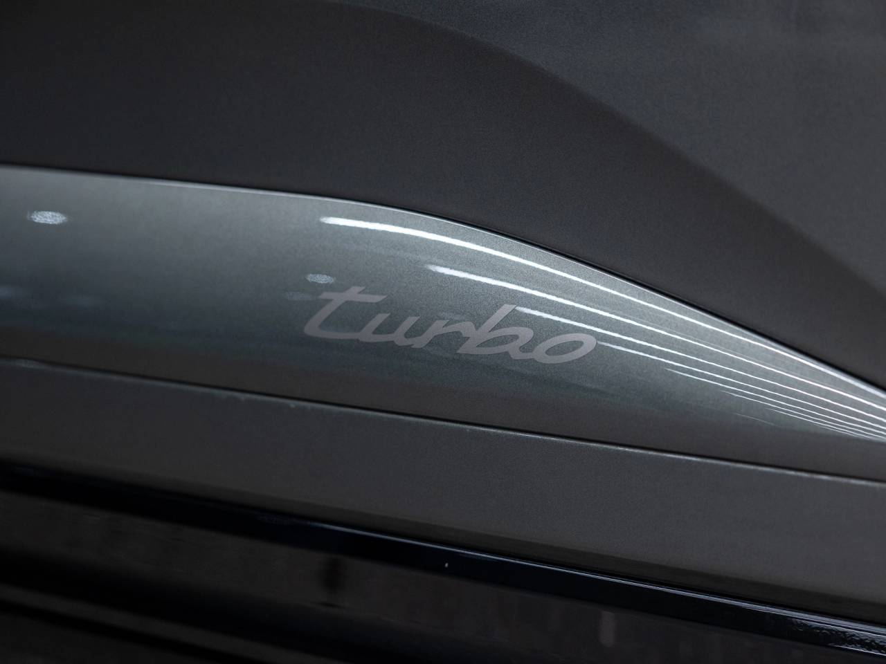 2025 Porsche Macan Macan Turbo Electric