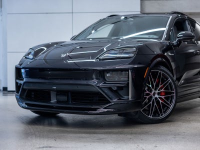 2026 Porsche Macan Turbo Electric