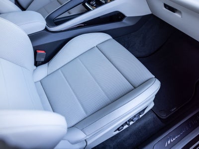 2026 Porsche Macan Turbo Electric
