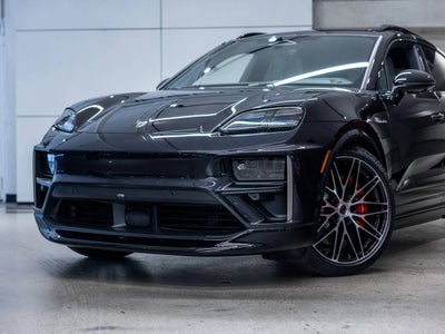 2026 Porsche Macan Turbo Electric