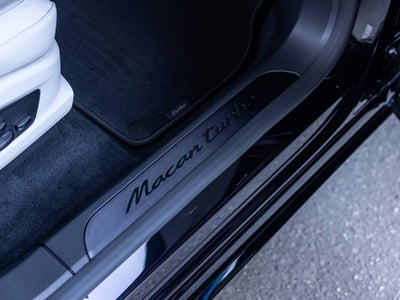 2026 Porsche Macan Turbo Electric