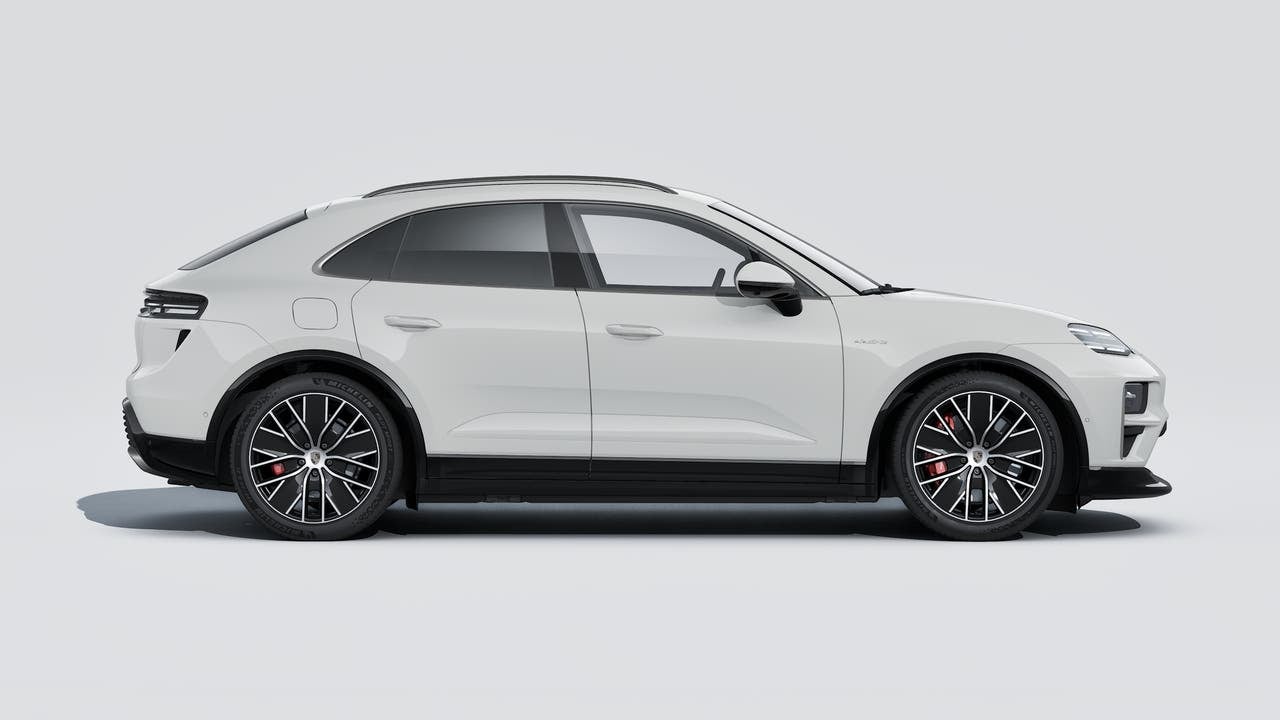 2026 Porsche Macan Macan Turbo Electric