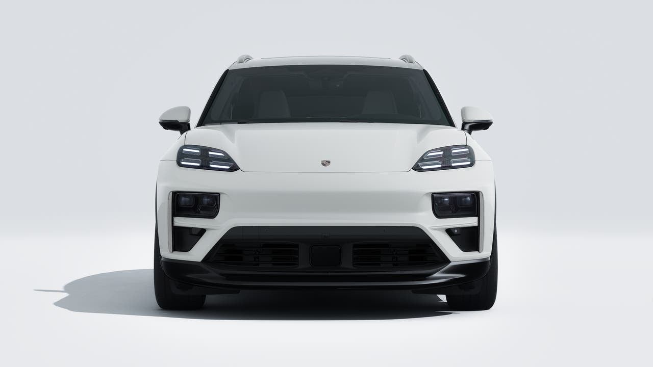 2026 Porsche Macan Macan Turbo Electric