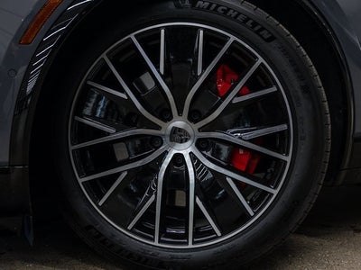 2025 Porsche Macan Macan Turbo Electric