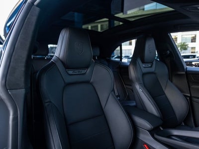 2025 Porsche Macan Macan Turbo Electric