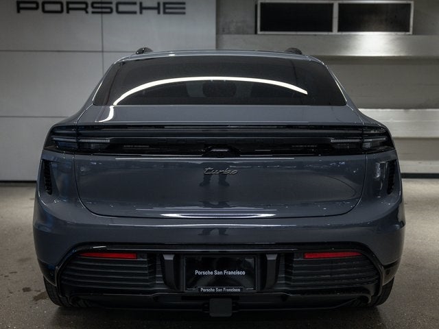 2025 Porsche Macan Macan Turbo Electric