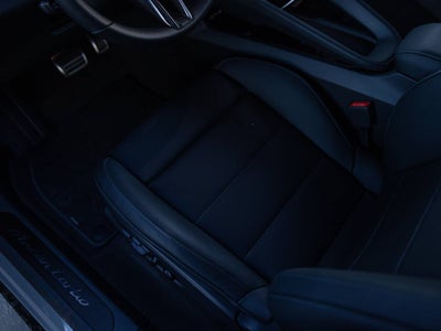 2025 Porsche Macan Macan Turbo Electric