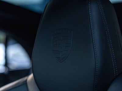 2025 Porsche Macan Macan Turbo Electric