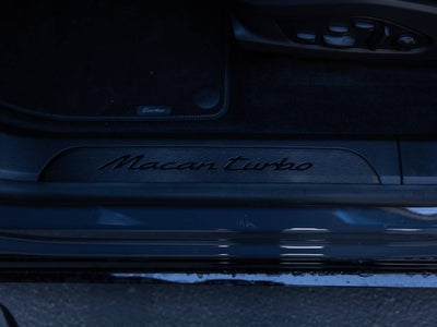 2025 Porsche Macan Macan Turbo Electric