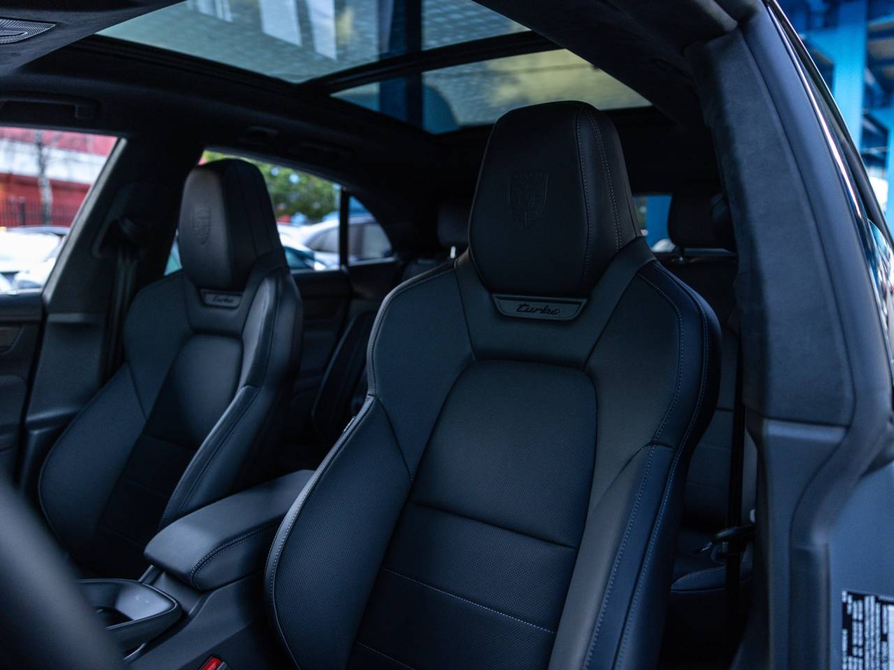 2025 Porsche Macan Macan Turbo Electric