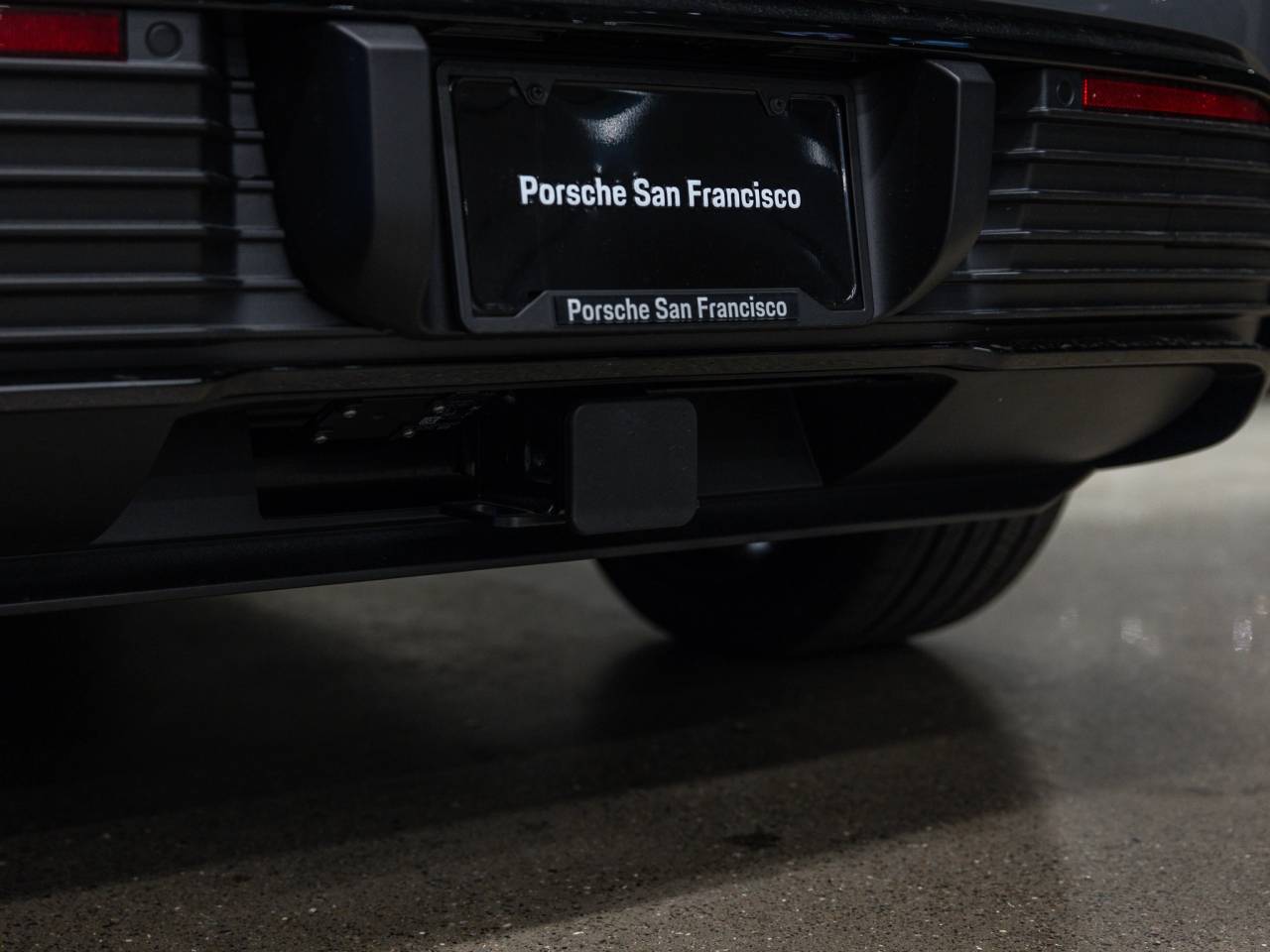 2025 Porsche Macan Macan Turbo Electric