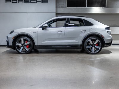 2026 Porsche Macan Macan Turbo Electric