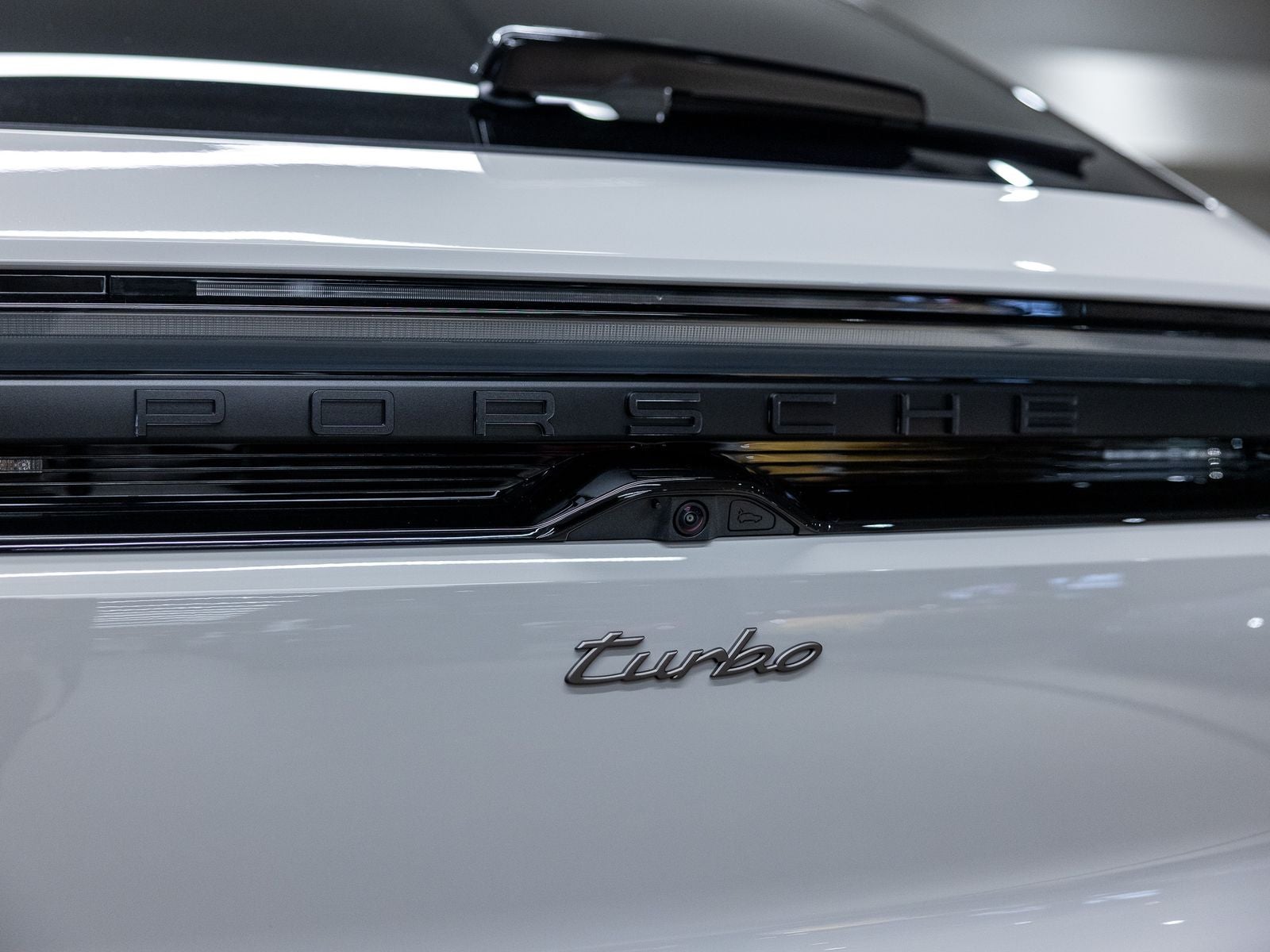 2026 Porsche Macan Macan Turbo Electric