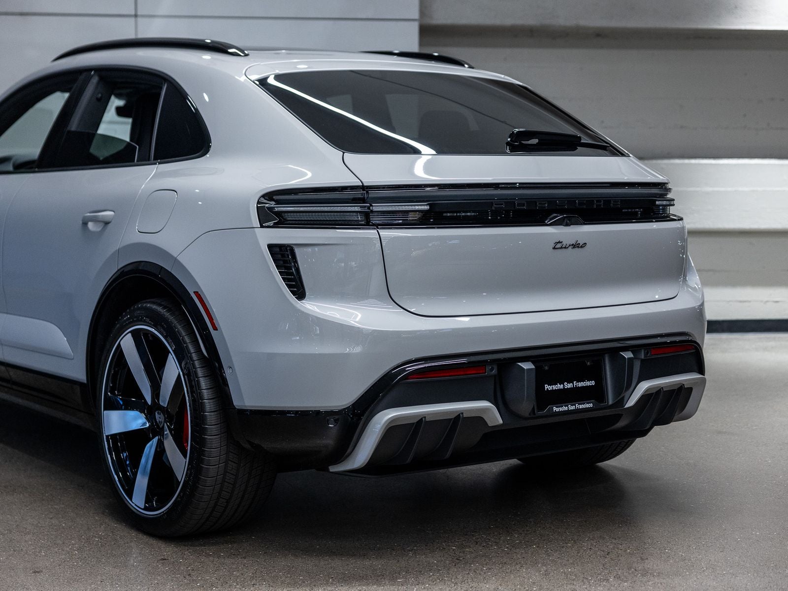 2026 Porsche Macan Macan Turbo Electric