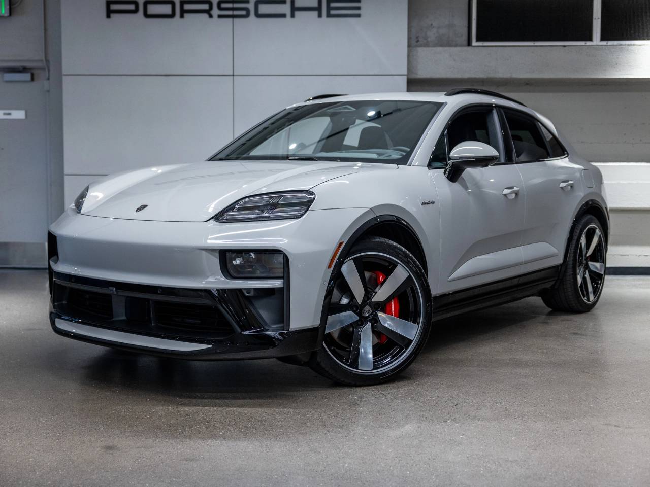 2026 Porsche Macan Macan Turbo Electric