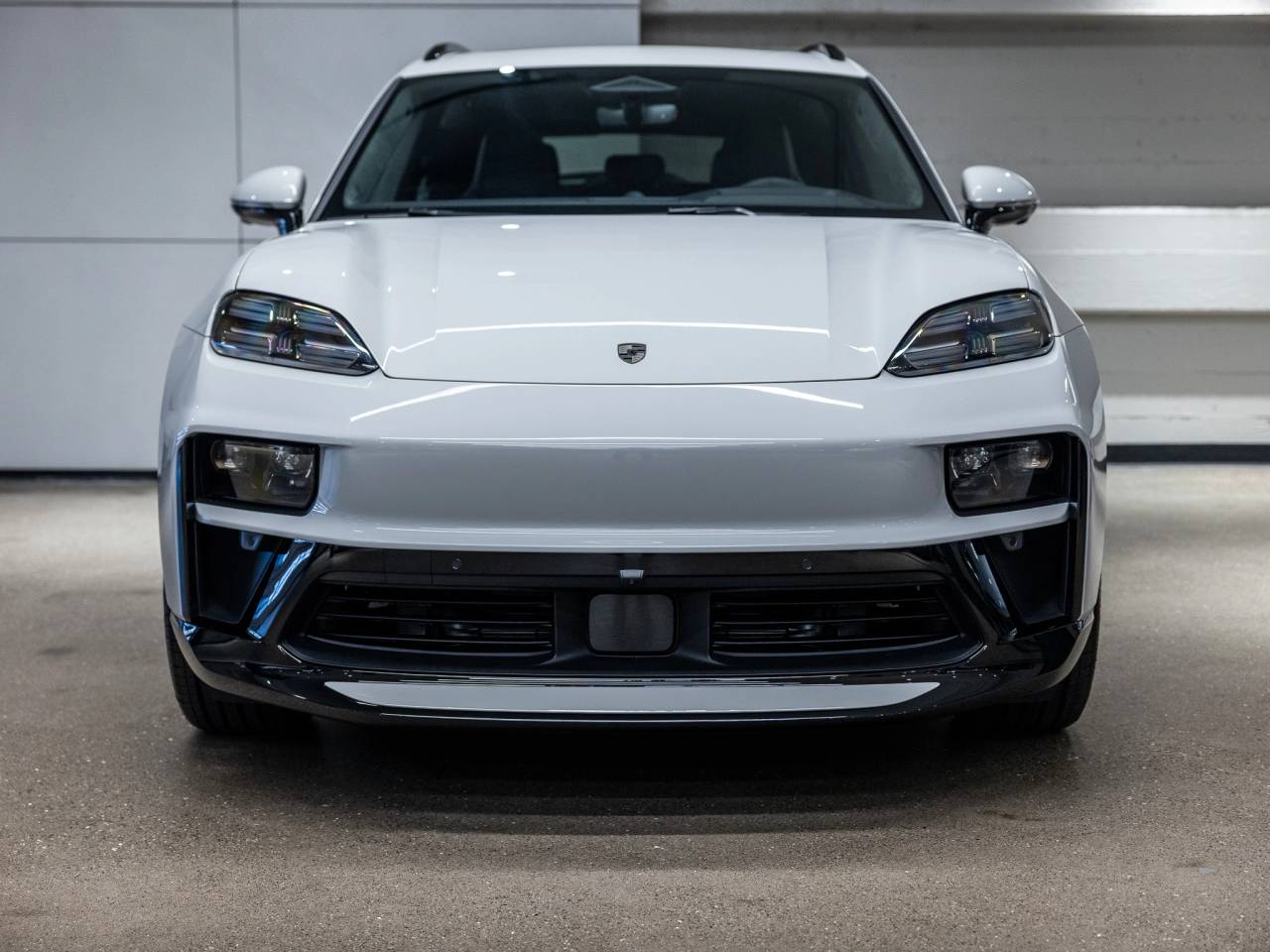 2026 Porsche Macan Macan Turbo Electric