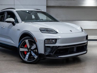 2026 Porsche Macan Macan Turbo Electric