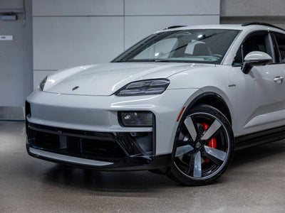 2026 Porsche Macan Macan Turbo Electric