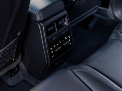 2026 Porsche Macan Macan Turbo Electric