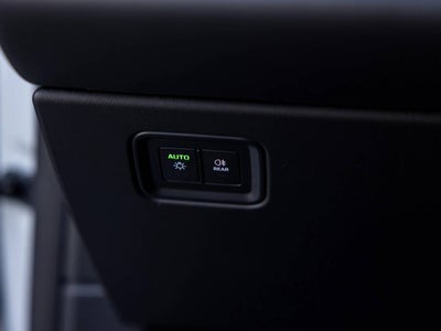 2026 Porsche Macan Macan Turbo Electric