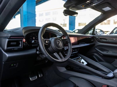 2026 Porsche Macan Macan Turbo Electric