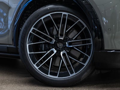 2026 Porsche Cayenne Cayenne Turbo Electric