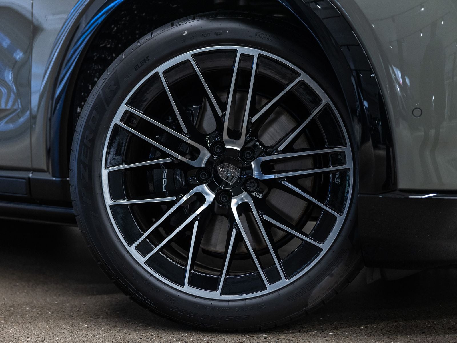 2026 Porsche Cayenne Cayenne Turbo Electric