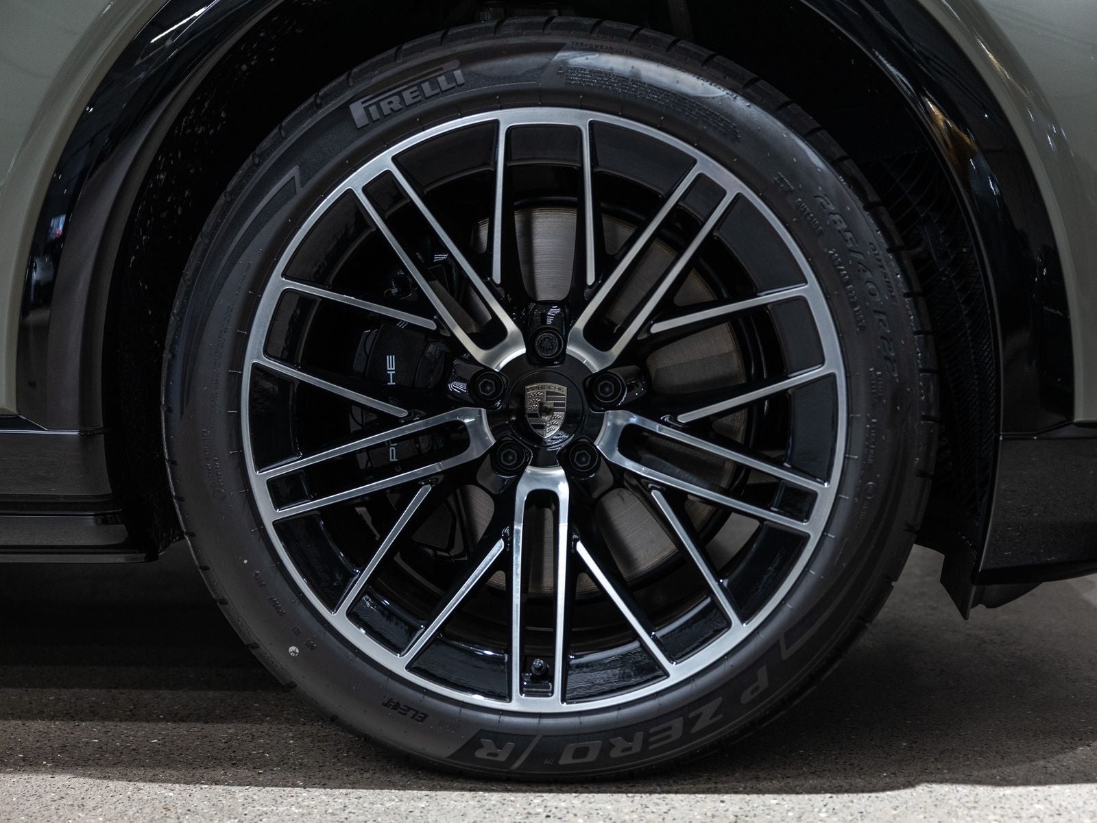 2026 Porsche Cayenne Cayenne Turbo Electric