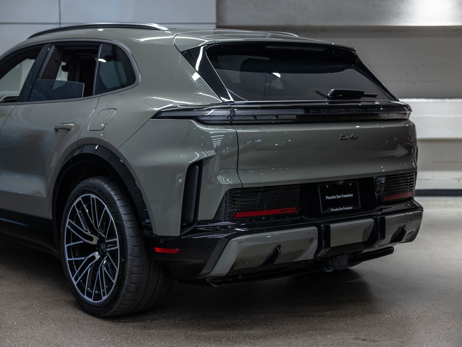 2026 Porsche Cayenne Cayenne Turbo Electric